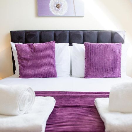 Velvet 2-bedroom apartment, Clockhouse, Hoddesdon Buitenkant foto