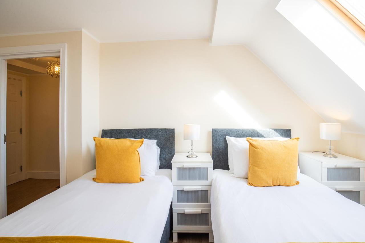 Velvet 2-bedroom apartment, Clockhouse, Hoddesdon Buitenkant foto